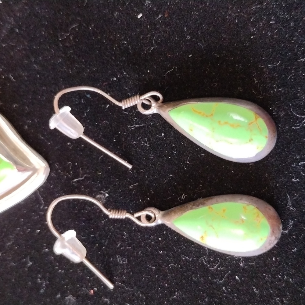 Silver heart and tear drop Magnesite earrings - Picture 2 of 4